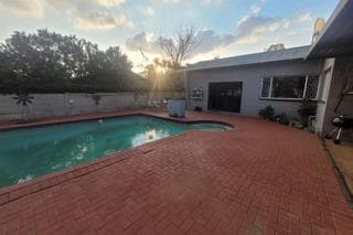 5 Bedroom House for Sale in Valhalla - Thumbnail 2