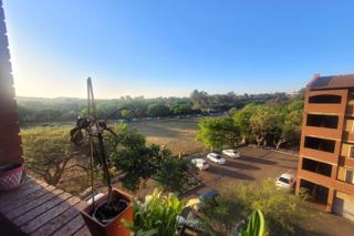 2 Bedroom Apartment / Flat for Sale in Zwartkop - Thumbnail 3