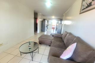 2 Bedroom Apartment / Flat for Sale in Zwartkop - Thumbnail 5