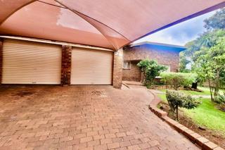 4 Bedroom House for Sale in Waterkloof Glen - Thumbnail 4